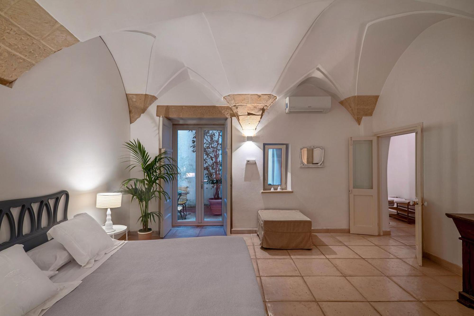 Corte Dei Romiti Apartment - Lecce Selection מראה חיצוני תמונה