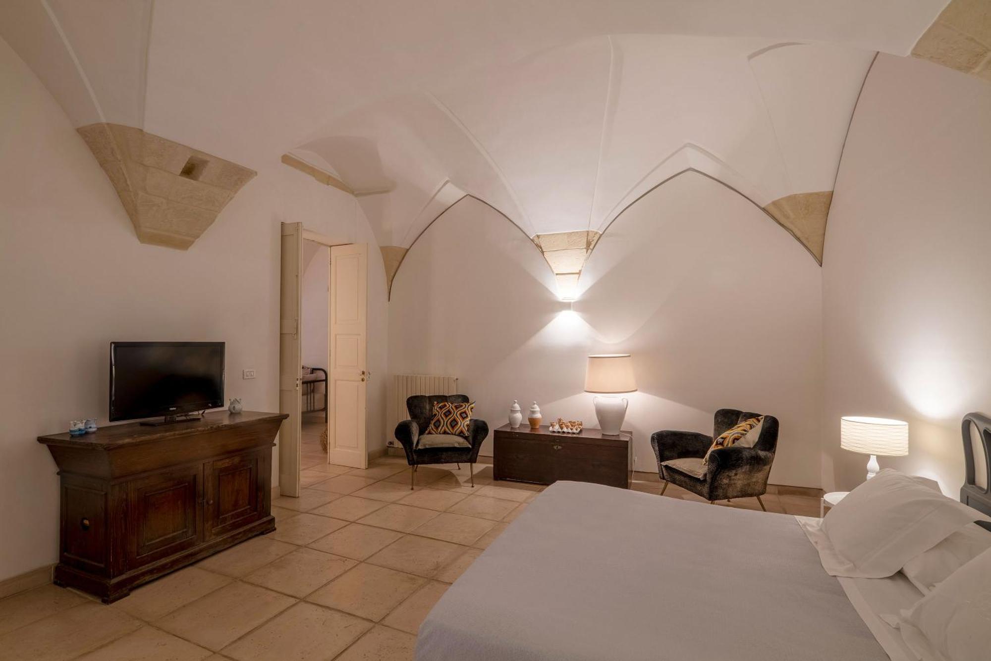 Corte Dei Romiti Apartment - Lecce Selection מראה חיצוני תמונה